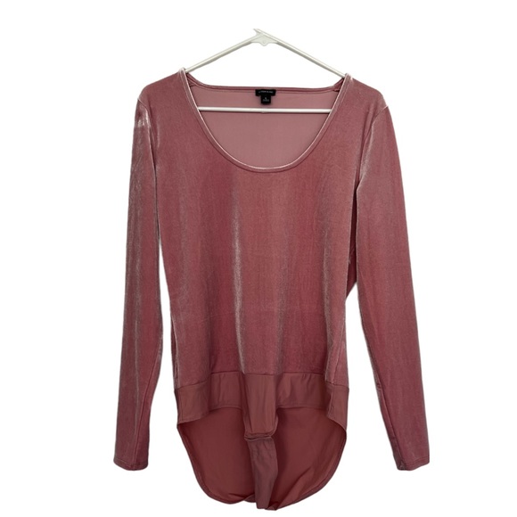 J. CREW | pink velvet velour bodysuit - Picture 1 of 5